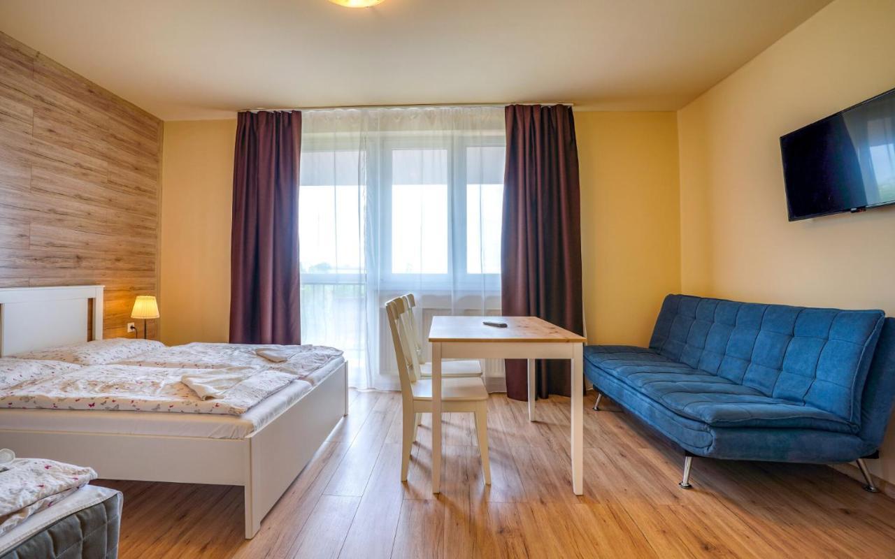Apartmany Karmon Park Veľký Meder Dış mekan fotoğraf