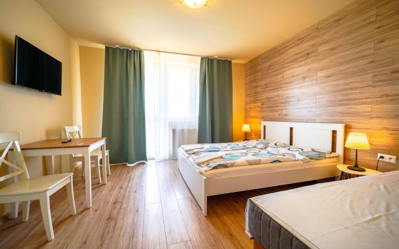 Apartmany Karmon Park Veľký Meder Dış mekan fotoğraf