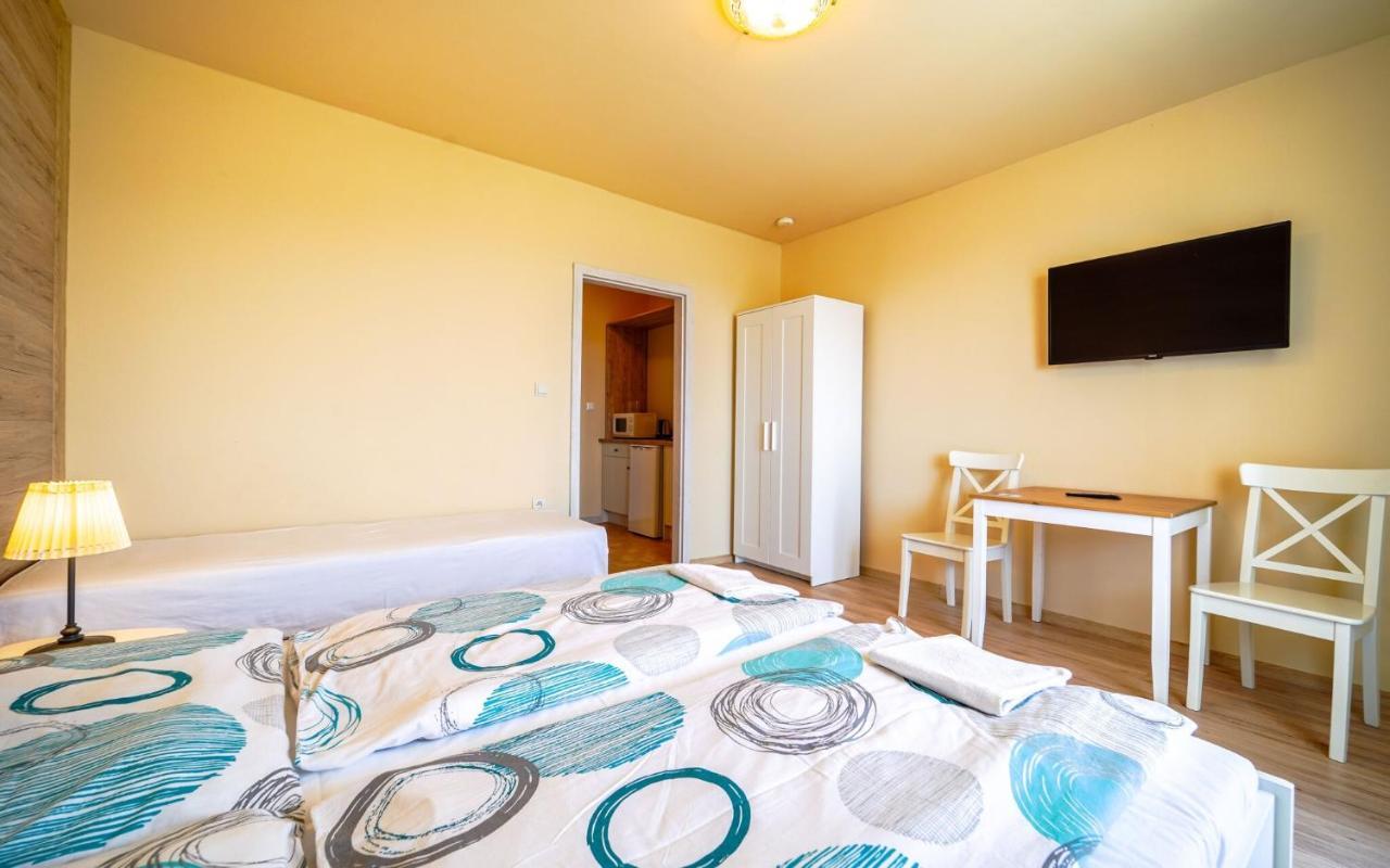 Apartmany Karmon Park Veľký Meder Dış mekan fotoğraf